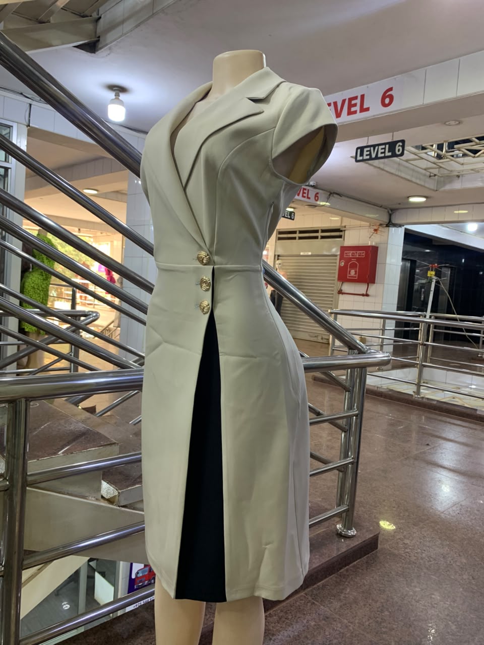 ELLY BEIGE