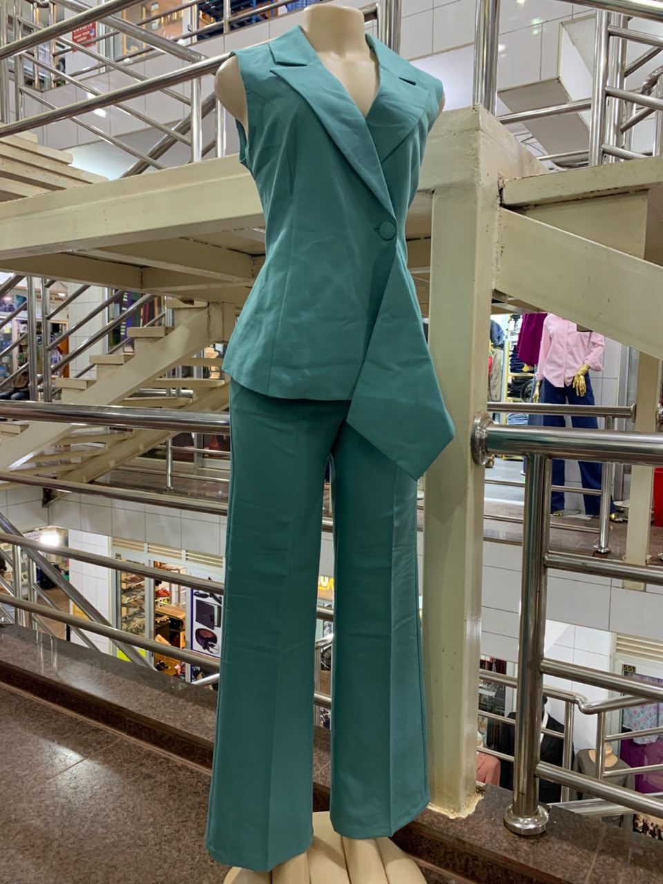 ELLY GREEN PANT SUIT