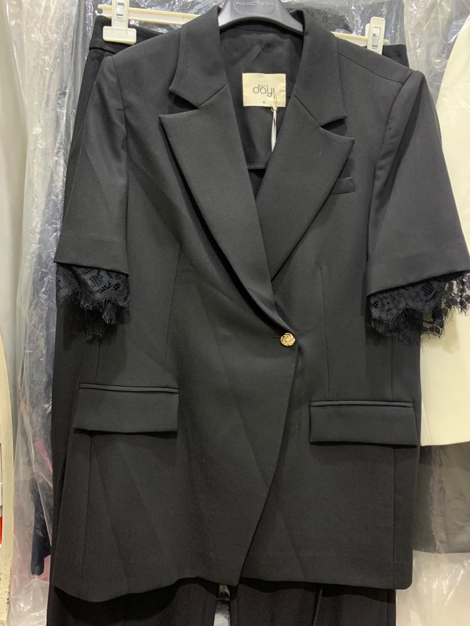 Dayi black suit